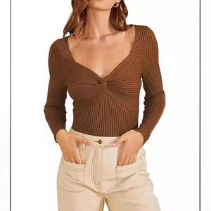 Pull tricoté décontracté à manches longues pour <span class=keywords><strong>femme</strong></span> avec croisement sur la poitrine, style élégant, vente en gros, personnalisable avec logo - Product Image 1