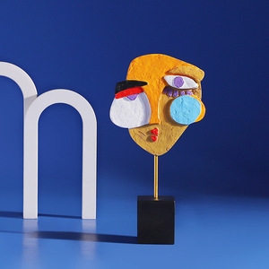 Arte moderna in resina artigianale statua astratta volto umano in colore distorto <span class=keywords><strong>per</strong></span> il negozio <span class=keywords><strong>di</strong></span> caffè o <span class=keywords><strong>casa</strong></span> oggetti decorativi - Product Image 3