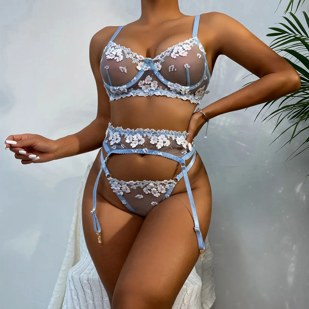 Sutiã feminino, 2022 a granel comprar três peças de malha sexy push up sutiã floral bordado transparente conjuntos de lingerie com cinto de liga