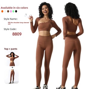 Yoga <strong>Clothing</strong> Women's Comfortable Skin-friendly Breathable Quick Dry Lace Chest Pad Spandex/Nylon Shockproof Long Sleeve Tight - Product Image 2