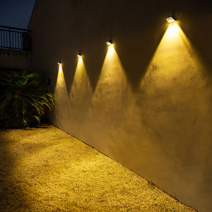 PIR 센서가 장착된 스마트 태양광 실외 벽등, 이중 색온도, 배선 불필요 - Product Image 2