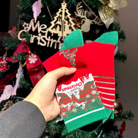 Chaussettes de basket-ball de haute qualité, chaussettes longues unisexes, élégantes et tendance avec des couleurs contrastées pour la saison de Noël