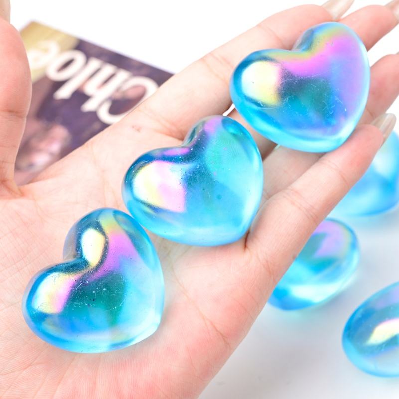 หัวใจควอตซ์หลอมสีสันสดใสออร่าสีฟ้า