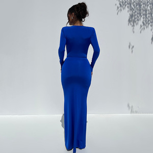 Robe longue plissée à col en V profond et manches longues pour femme, avec fente haute, élégante et sexy pour les soirées - Product Image 4