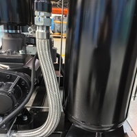 Compresseur d'air à vis fixe à vitesse constante, conception robuste, adapté à une utilisation en atelier 24h/24 sans arrêt