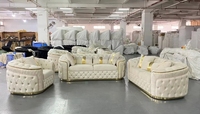 Causeuse Chesterfield blanc antique et ensemble de canapé 3 places Design contemporain Velours Tissu Matériau Style Royal Vintage