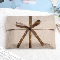 Sac à poussière en jute de luxe avec logo personnalisé, sac d'emballage pour vêtements et cheveux, pochette à rabat en lin de jute avec doublure en satin