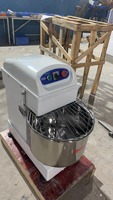 Duurzame Mixer Deegmachine Industriële Machine Grote Capaciteit 22L Enkelvoudige Snelheid Dubbelwerkende Deegmixer