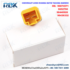 Interruptor de luz de freno Rek 96874571 para Chevrolet Aveo Evanda Matiz Tacuma Daewoo - Product Image 3