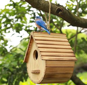 Casa para Pájaros de Madera Natural de Calidad Garantizada, Diseño Artesanal para Azulejos, Pinzones y Cardenales, Casa para Pájaros Colgante para Observación en Jardín Exterior - Product Image 3