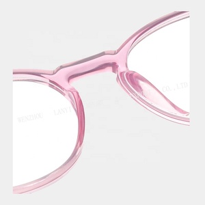 Occhiali Fotocromatici Ibridi con Montatura Trasparente Certificati CE Perfetti per Ragazze che Scattano <span class=keywords><strong>Foto</strong></span> Aggiungono un Tocco <span class=keywords><strong>di</strong></span> Stile - Product Image 5