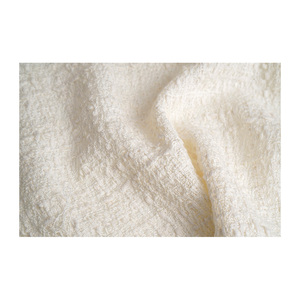 Tela Tweed de Primera Calidad Hecha en Corea, Tejido Texturizado Color Marfil con Detalles de Algodón y Escamas, Textil Tejido Personalizado OEM y ODM - Product Image 4