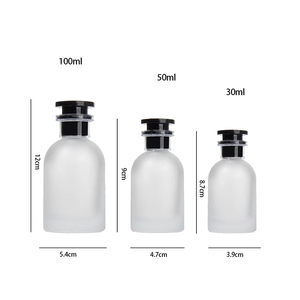 Bouteille de <span class=keywords><strong>parfum</strong></span> de luxe rechargeable ronde givrée 30ml 50ml 100ml bouteille de <span class=keywords><strong>parfum</strong></span> vide avec boîte et emballage de sac - Product Image 5
