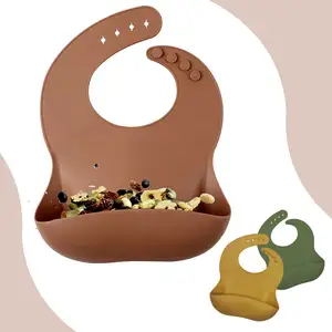 Fashionable Durable Food Grade Silicone Baby Bibs Waterproof Saliva Baby Accessories Support Custom