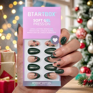 Faux ongles à presser en gel souple 3D, motifs cerises de Noël et d'hiver, vente en gros, avec paillettes vertes 3D et design français, personnalisables - Product Image 1
