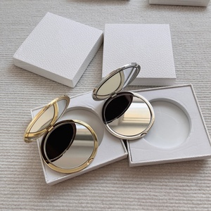 C <span class=keywords><strong>D</strong></span> Specchio in metallo con raffinato motivo a diamante, <span class=keywords><strong>oro</strong></span> e argento, adatto sia per uomini che per donne, <span class=keywords><strong>regali</strong></span> di compleanno e di Natale. - Product Image 3