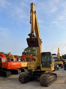 Excavatrice sur chenilles d'occasion 20 tonnes à vendre Komatsu PC200-7 État d'origine avec composants essentiels - Moteur et moteur principal - Product Image 4