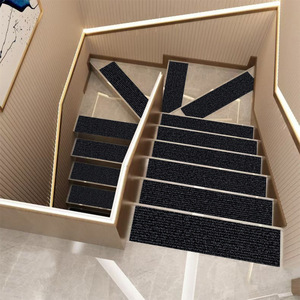 Marches d'escalier antidérapantes autocollantes, installation facile, design minimaliste pour escalier - Product Image 3