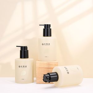 Flacon pompe cylindrique Hechengcheng 300 ml en plastique PET pour emballage de lotion corporelle - Product Image 2