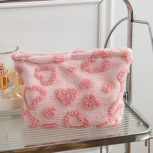 กระเป๋าเครื่องสำอางผ้ากำมะหยี่สำหรับเดินทางกระเป๋าใส่เหรียญกระเป๋าเครื่องสำอางผ้าฟลีซสำหรับจัดระเบียบทรงหัวใจ - Product Image 6