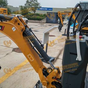 รถขุดขนาดเล็ก รุ่นใหม่ XE10U ปี 2026 ขายดี น้ำหนัก 1 ตัน เครื่องยนต์ Kubota บุ้งกี๋ขนาด 0.022 ลบ.ม. รถขุดไฮดรอลิกสำหรับพื้นที่แคบ - Product Image 5