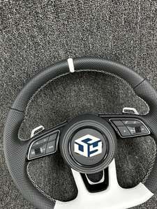 Volant de voiture en cuir et fibre de carbone, <span class=keywords><strong>prix</strong></span> de gros usine, pour <span class=keywords><strong>Audi</strong></span> A3 A4L A5 A6L A7 Q8 TT <span class=keywords><strong>R8</strong></span> - Product Image 2