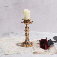 Chandelier simple et rustique en fer de style européen pour une seule bougie, idéal comme centre de table de mariage, pour banquets, événements et fêtes.