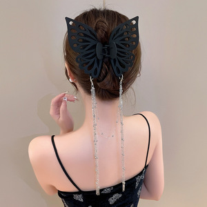 ขายร้อนขนาดใหญ่พู่<span class=keywords><strong>ผม</strong></span>สง่างามกระดิกรีดกรงเล็บคลิปผีเสื้อ<span class=keywords><strong>ผม</strong></span>คลิปลูกปัดอะคริลิค Hairpin - Product Image 2