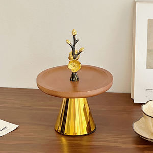 Ensemble de plateaux <span class=keywords><strong>en</strong></span> <span class=keywords><strong>bois</strong></span> haut de gamme de luxe 2025 motifs de fleurs dorées pour la décoration de restaurant Cupcake fait à la main écologique fruits secs - Product Image 4