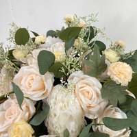 Tissu en gros pour boules de fleurs de mariage de style européen, rose, pour une utilisation décorative sur les tables d'hôtel et dans les scènes de mariage