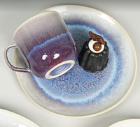 Service de table en grès réactif 16 pièces, dégradé bleu-violet, vaisselle en céramique, compatible micro-ondes, durable et réutilisable