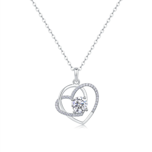 Collier pendentif Moissanite coeur entrelacé romantique pour un usage quotidien doux et des occasions romantiques - Product Image 1