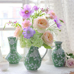 Vase en céramique de Jingdezhen, nouveau vase en porcelaine bleu et blanc de style chinois, vase vert, hydroponique, arrangement floral décoratif - Product Image 1