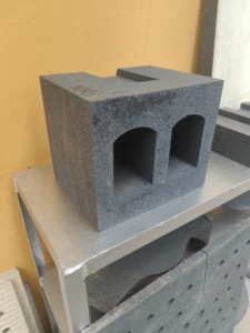 <span class=keywords><strong>Brique</strong></span> réfractaire <span class=keywords><strong>grise</strong></span> de support de four en forme d'arche, avec deux rainures frontales, taille personnalisée, pour utilisation à haute température - Product Image 2
