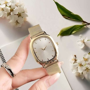 Reloj Minimalista para Hombre con Caja de Acero Inoxidable de 40 mm, Esfera de Cristal y Correa de Cocodrilo/Silicona - Product Image 1
