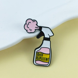 Repelente de Idiotas Europeo-Americano Transfronterizo, Dibujos Animados Creativos, Agente de Limpieza, Botella con Pulverizador, Insignia, Ropa de Moda Personalizada - Product Image 3