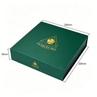 Boîte à rabat magnétique verte haut de gamme personnalisée, logo en feuille d'or, doublure en éponge, emballage alimentaire de luxe pour boulangerie, laminage mat