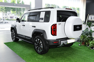 2025 Formula Leopard 5 Midsize Suv Plug-In Hybrid Car 5 Door 5 Seat Suv Dual-Motor en stock - Product Image 4