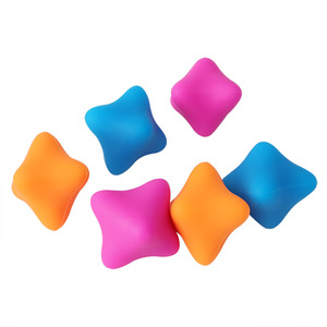 Balle de massage hexagonale en silicone 4,5x6,3cm, portable, pour fitness et acupression, orange, rose, bleu, fabricant Yantai, vente en gros - Product Image 2