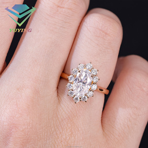 Anillos de Compromiso Clásicos Personalizados de Oro Sólido de 10k/14k/18k con Diamantes Cultivados en Laboratorio con Corte Ovalado Certificados por IGI de 0.5-2CT, CVD/HPHT, para Mujeres y Hombres - Product Image 1