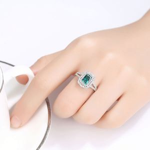Pendientes Clásicos de Lujo de Plata 925 con Circonita Corte Esmeralda, Set de Joyería para Regalo de Boda para Mujer, Engaste de Garra - Product Image 6