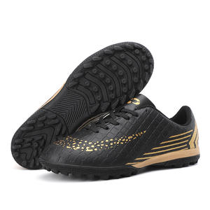 Chaussures de football pour femmes et hommes, baskets basses antidérapantes, entraînement de football, durables, légères, amorties, empeigne en mesh, semelle intermédiaire en EVA - Product Image 1