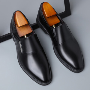 Men's Black Leather Loafers Pointed Toe Slip On Formal Business <b>Shoes</b> <b>Height</b> <b>Increasing</b> - Product Image 1