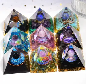 Atacado pirâmide de cristal chakra-Orgone Chakra Pirâmides Orgonite Energia Pirâmides Cristais de Cura Espiritual