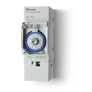 Minuteur mécanique quotidien Finder 16A 250VAC 1P, alimenté par prise, IP21, en ABS - Product Image 1