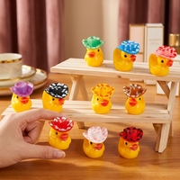 Figurine de canard cowboy mignon en résine avec chapeau, pour jardin féerique, mini ornement de gâteau, décoration de bureau, cadeau de fête, vente en gros, bricolage, jouet