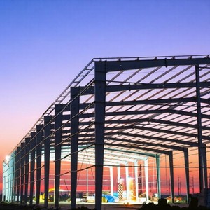 Bâtiment d'entrepôt <span class=keywords><strong>en</strong></span> acier préfabriqué moderne <span class=keywords><strong>sur</strong></span> <span class=keywords><strong>mesure</strong></span> pour atelier industriel <span class=keywords><strong>en</strong></span> métal avec structure galvanisée - Product Image 2