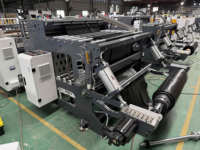 Ligne de production en usine de sacs en plastique et nylon plats à ordures entièrement automatique avec machines de cerclage PLC et de fabrication de sacs d'emballage