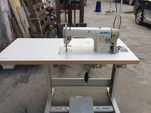 Máquina de Coser Industrial JUKI Usada, Modelo JUKI DDL-8700, Máquina de Coser de Punto Fijo de Cama Plana, Máquina de Coser JUKI 8700 Usada de Japón - Product Image 2