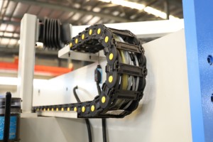 Machine de découpe CNC à rainurage en <span class=keywords><strong>V</strong></span> de 10 kW à haute précision et économique avec composants d'engrenage et de moteur pour tôles d'acier - Product Image 3